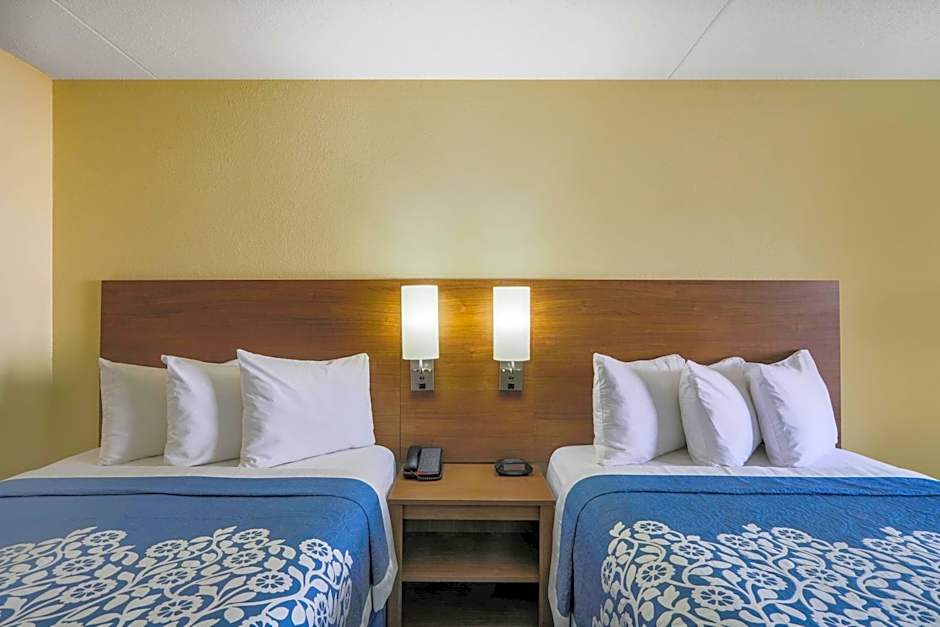 Days Inn by Wyndham Newark Wilmington