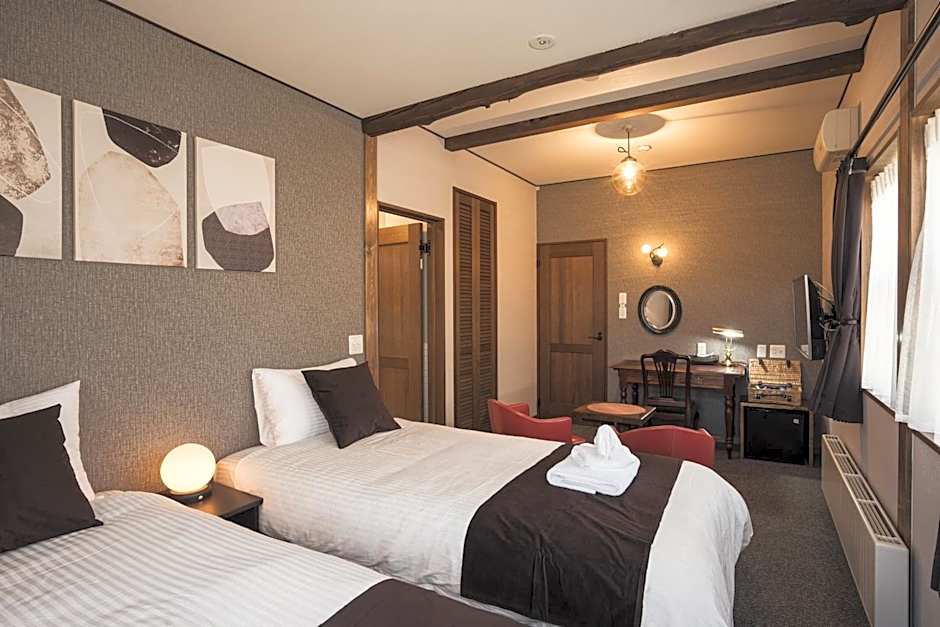 Photo 1 of 15 of Deluxe 2 Beds