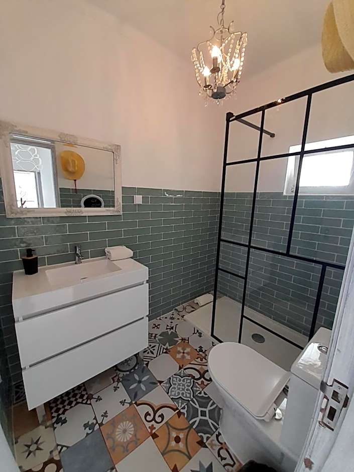 Carlo's Beach Guest House