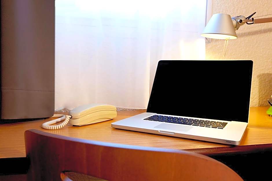 Campanile Lyon Nord - Ecully