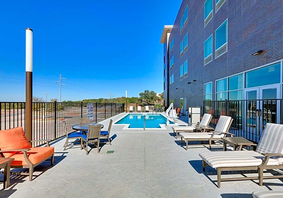 La Quinta Inn & Suites by Wyndham Lakeway