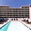 Howard Johnson by Wyndham Virginia Beach At The Beach