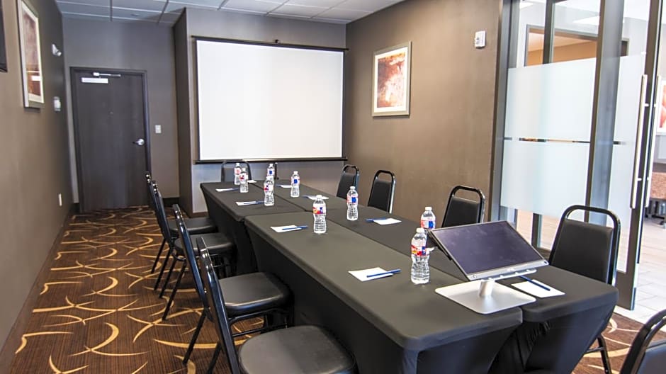 Comfort Suites Near Sam Houston Race Park