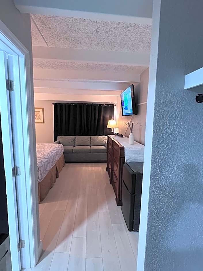 Regency Inn