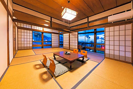 Japanese-Style Family Room - Non-Smoking