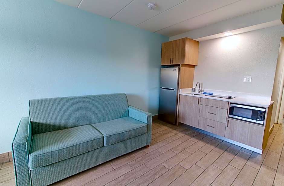 Seashire Inn & Suites