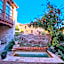 Casa del Armiño - Historic Boutique Hotel in Toledo Old Town