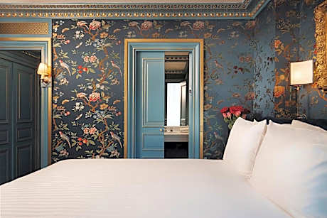 Marcel Proust  Deluxe Room