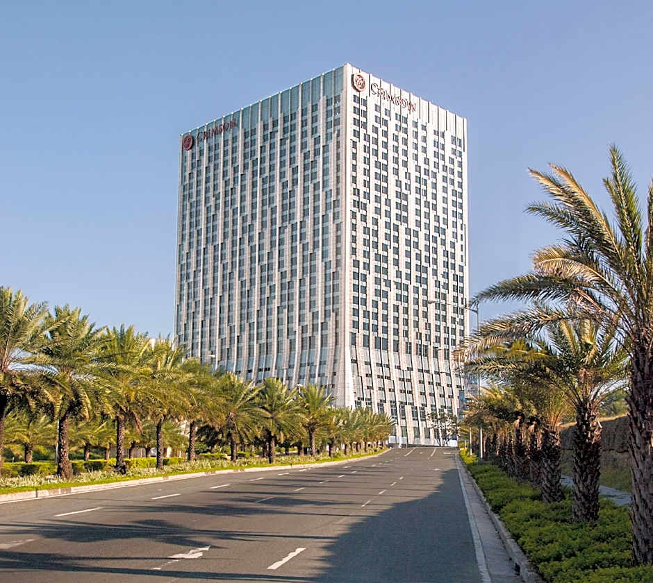 Crimson Hotel Filinvest City Manila