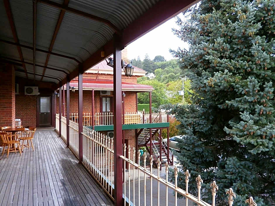 Central Springs Inn