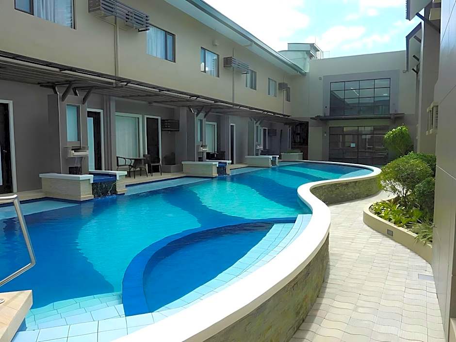 Circle Inn Hotel and Suites Bacolod