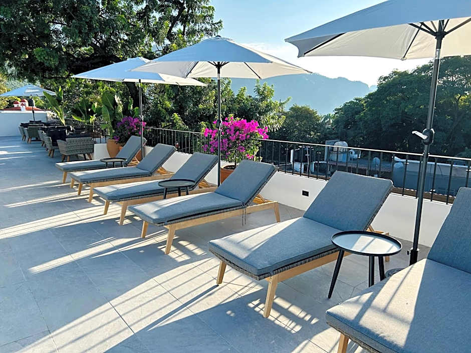 Tatala Hotel & Garden