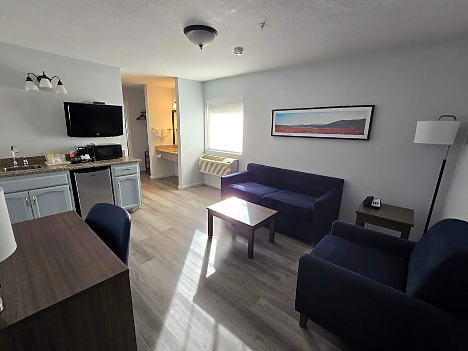 Quality Inn & Suites Tulare