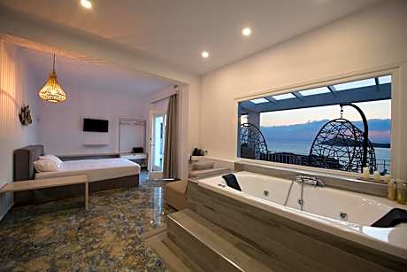 Suite with Sea View