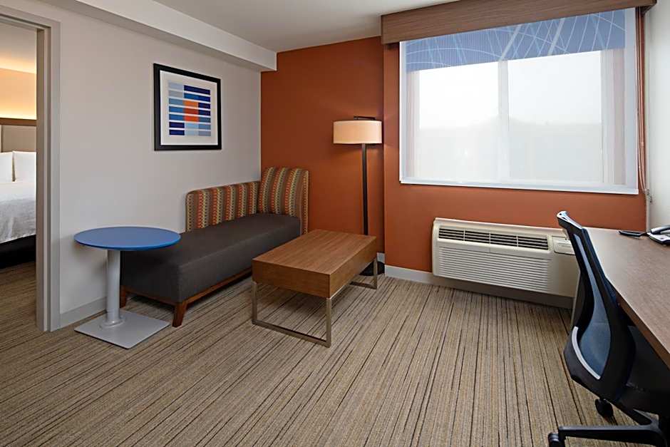 Holiday Inn Express Seattle - Sea-Tac Airport By IHG