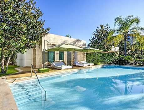 PEARL POOL SUITE