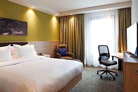 Queen Room