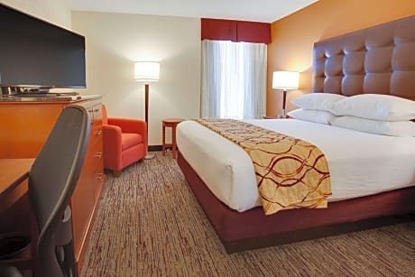 Deluxe Queen Room
