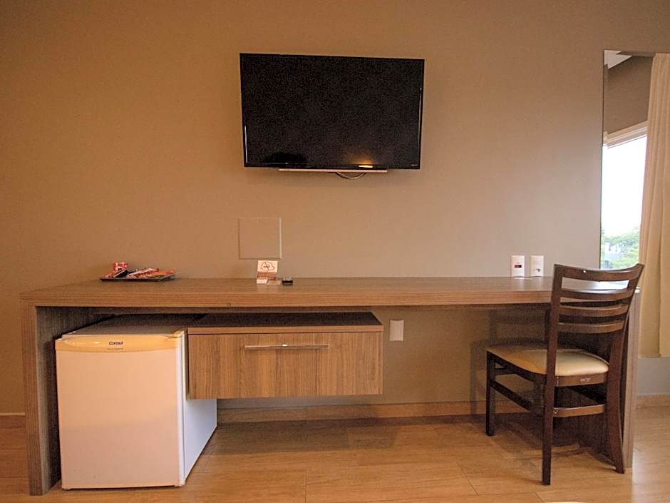 Continental Inn Hotel