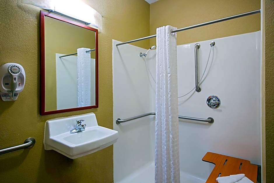 Candlewood Suites Perrysburg By IHG