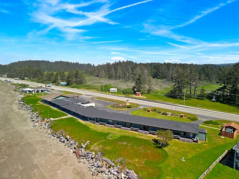 Crescent Beach Motel