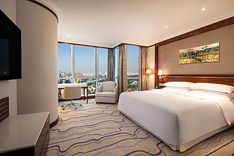 Club Deluxe King Room, Guest room, 1 King, City view