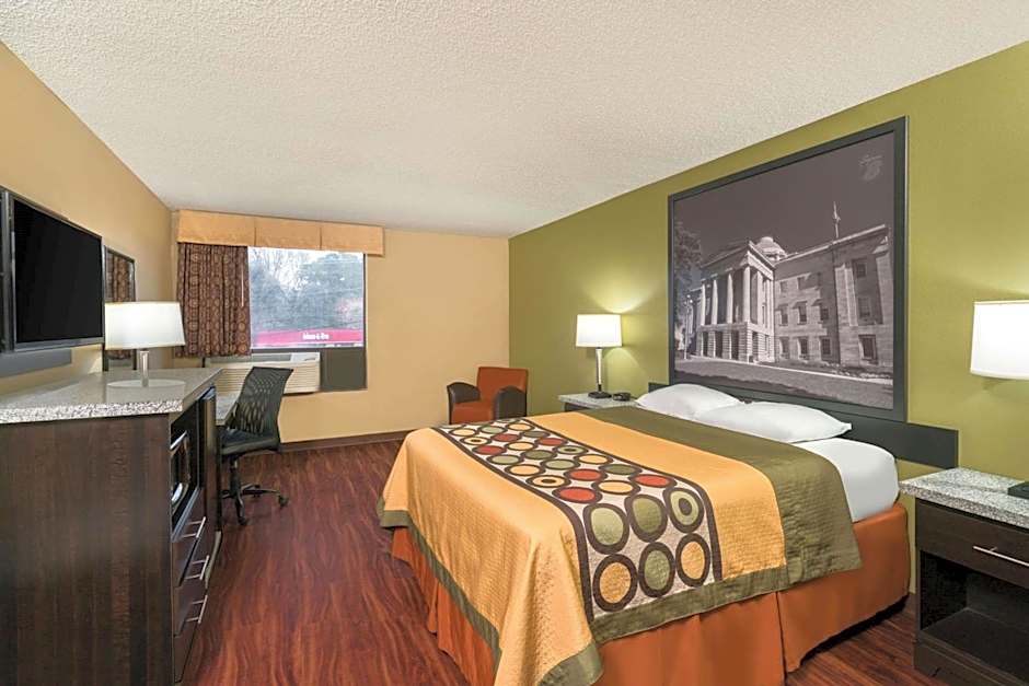 Super 8 by Wyndham Raleigh North East