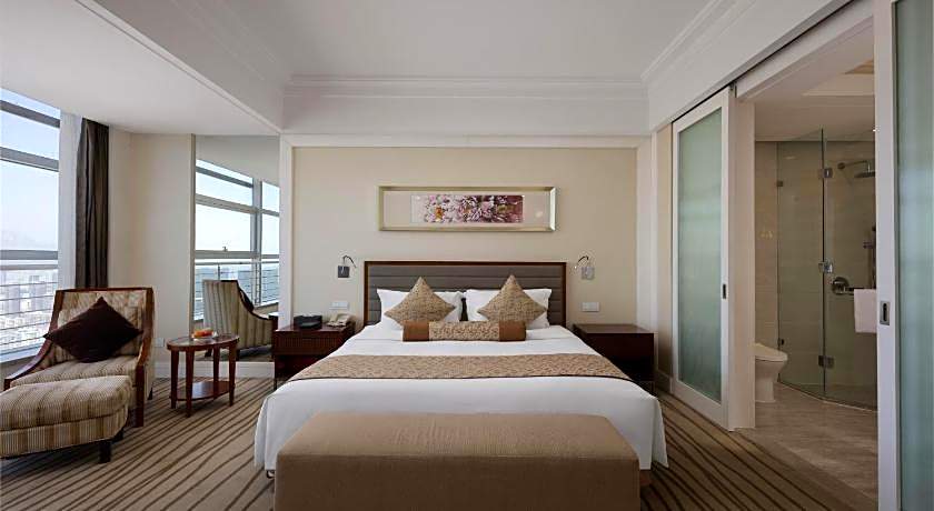 Qingdao Grand New Century Hotel