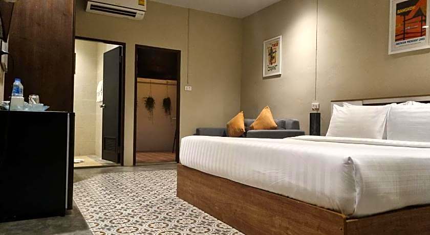 New Breakers Hotel Rawai