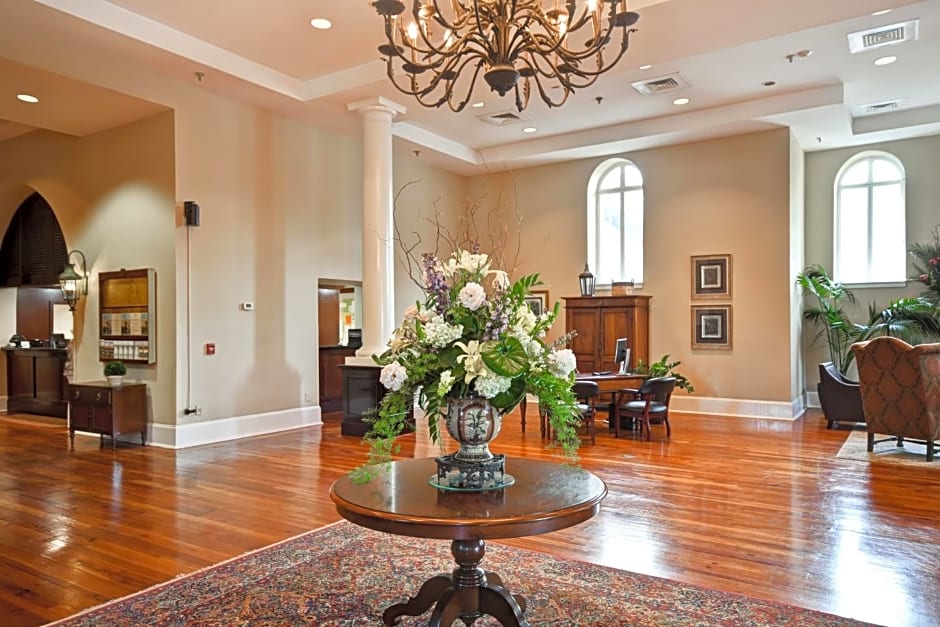 Embassy Suites Charleston - Historic District