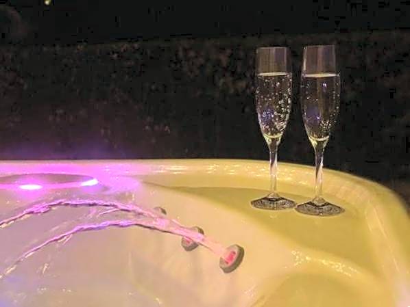 Zen Retreat met jacuzzi