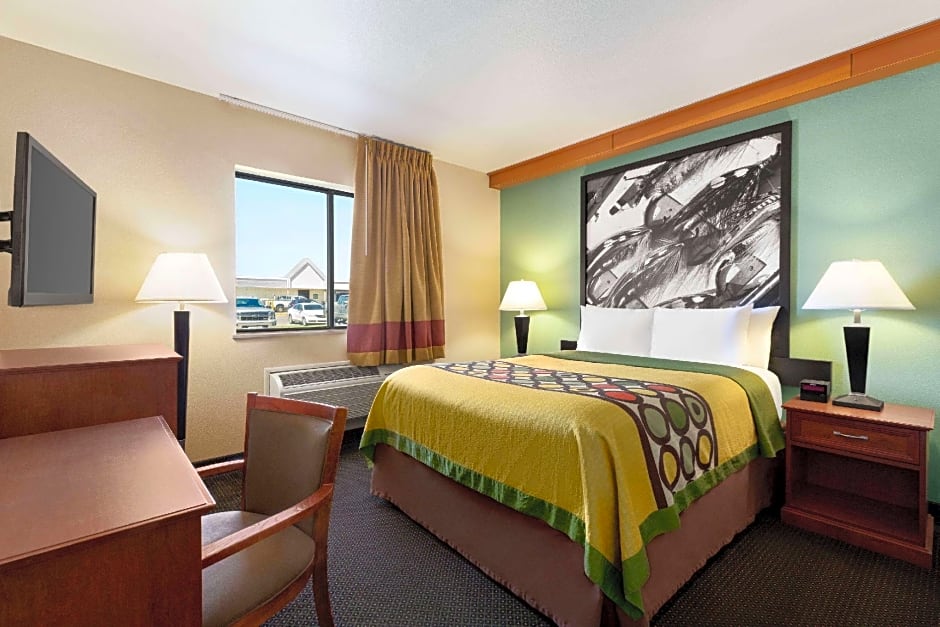 Super 8 by Wyndham Columbus