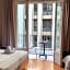 Smart Hotel Gallery House