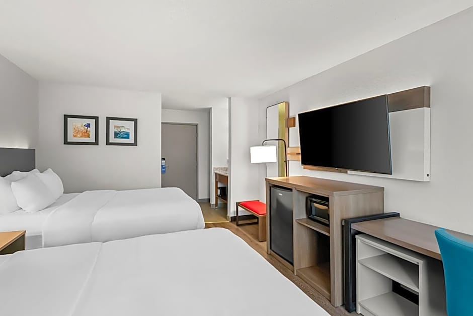Comfort Inn & Suites Bellevue - Omaha Offutt AFB