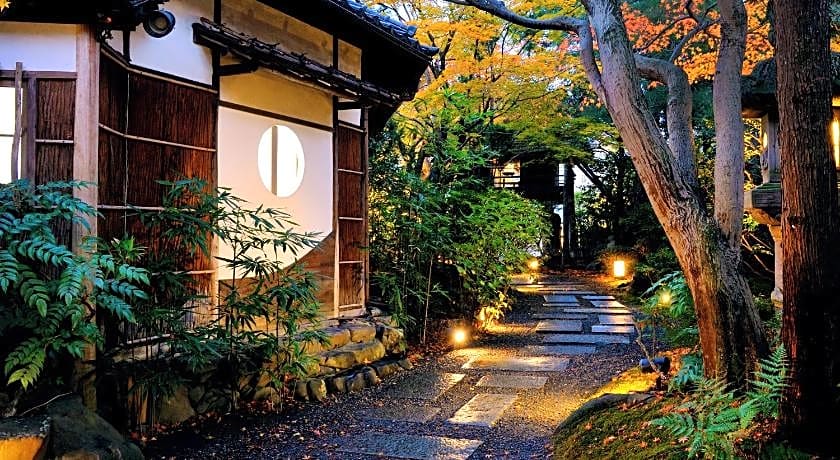 Heihachi Tea House Inn