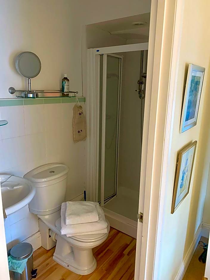 Abbey and Esk Bed and Breakfast