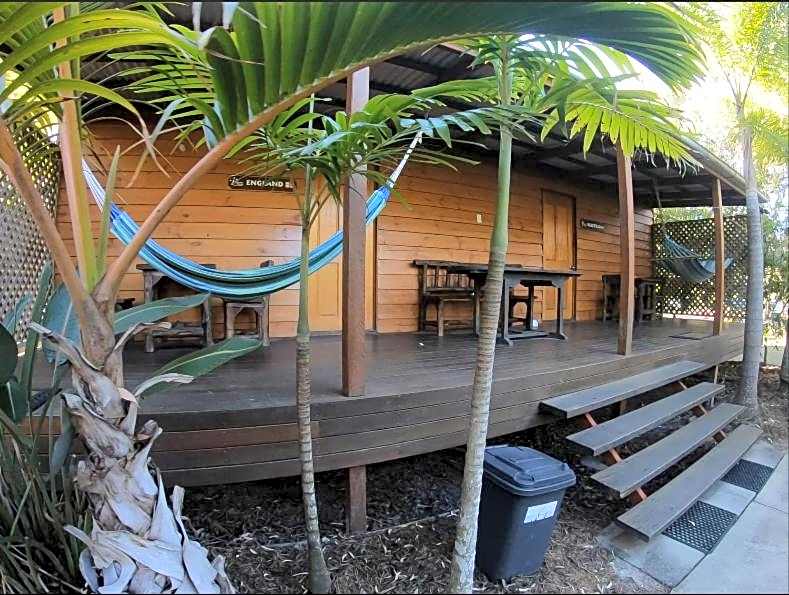 1770 Southern Cross Travellers Retreat