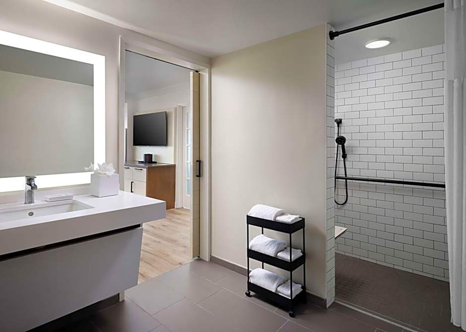 Sonesta Irvine John Wayne Airport