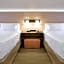 Holiday Inn Express Staten Island West, an IHG Hotel