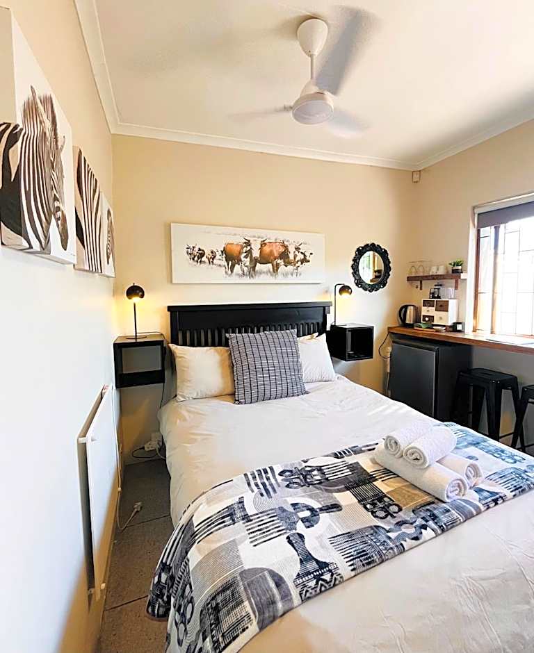 Dolphin Circle Bed and Breakfast