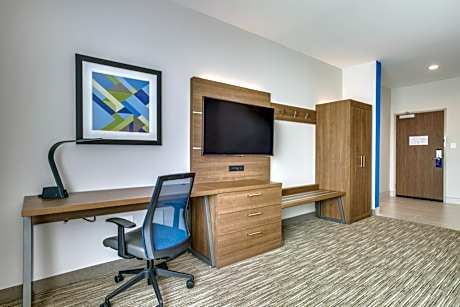 1 King Suite Communications Accessible