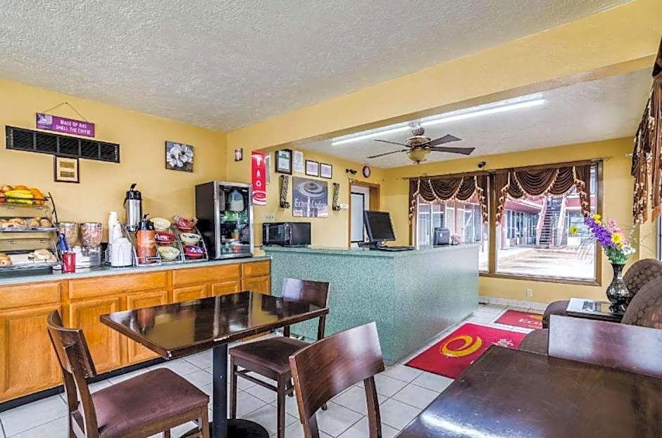 Econo Lodge Winfield