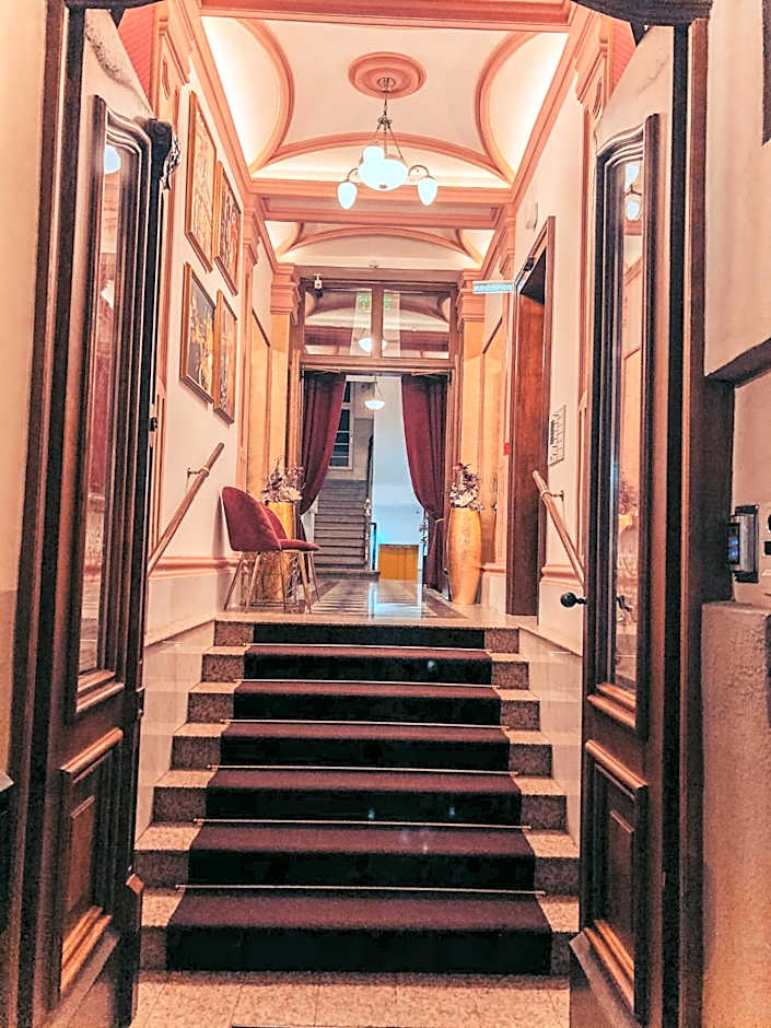 Alfons Boutique Hotel