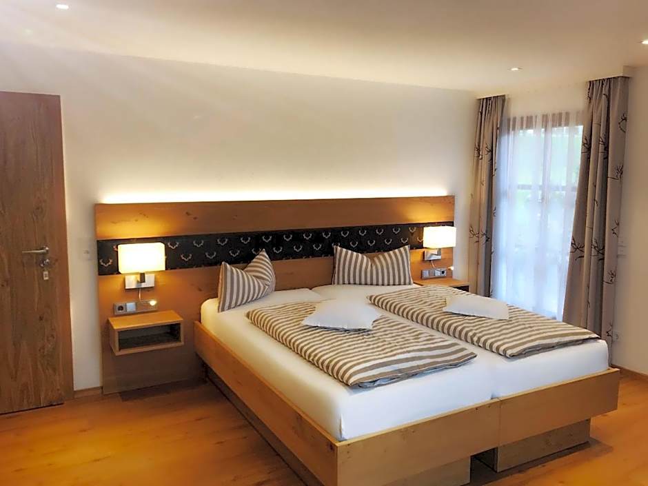 Hotel am Wiesenhang - Garni