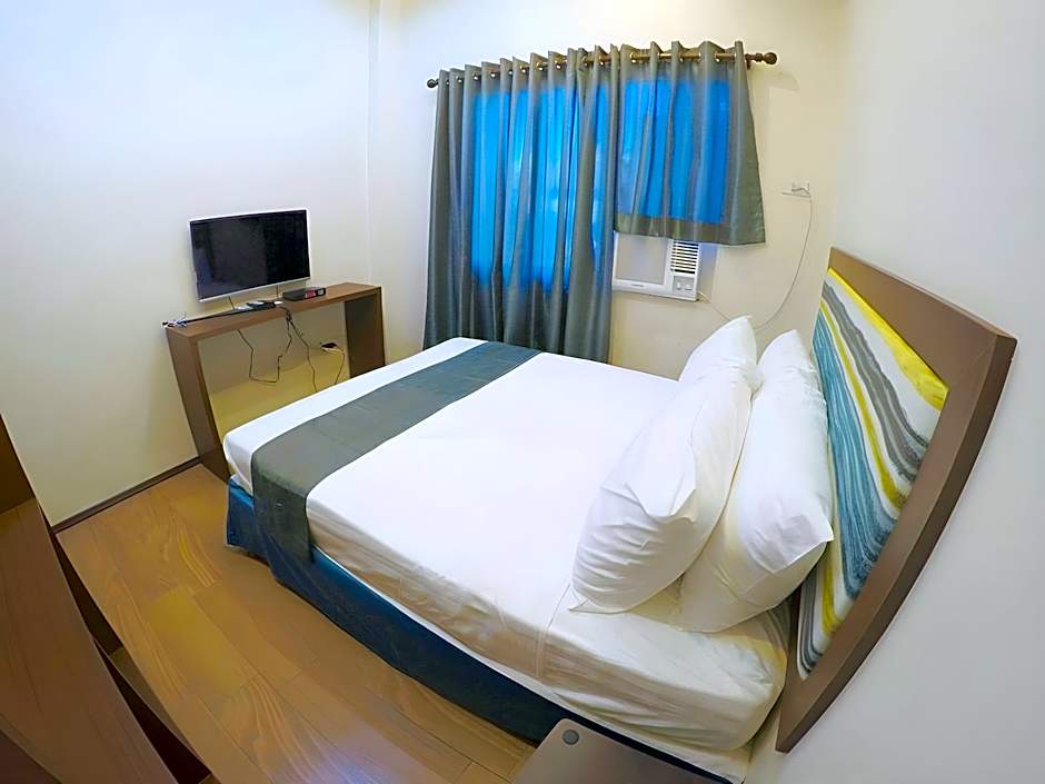 Golden Gate Suites
