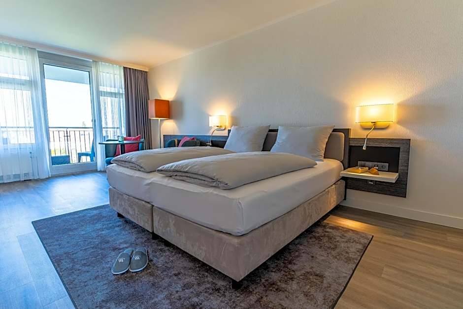 SI-SUITES