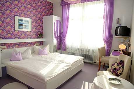 HOTEL YOGA JASMIN ehemals Hotel Eberhardt-Burghardt