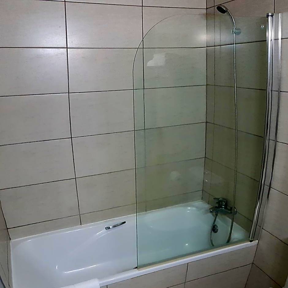 African Sky Ermelo Inn