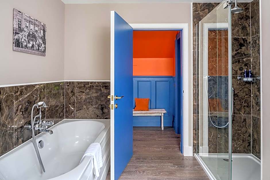 Meikleour Arms Hotel & Restaurant