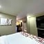 Red Roof Inn & Suites Jackson - Richland